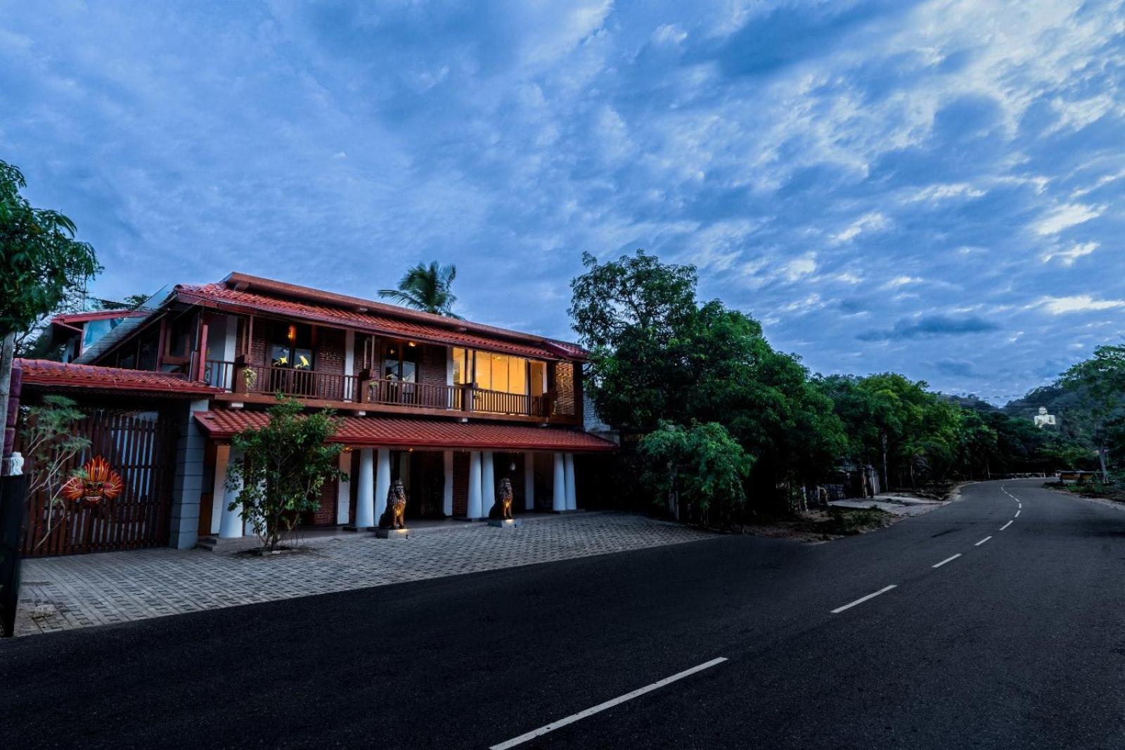 Golden Stars Hotel Dambulla Exterior photo
