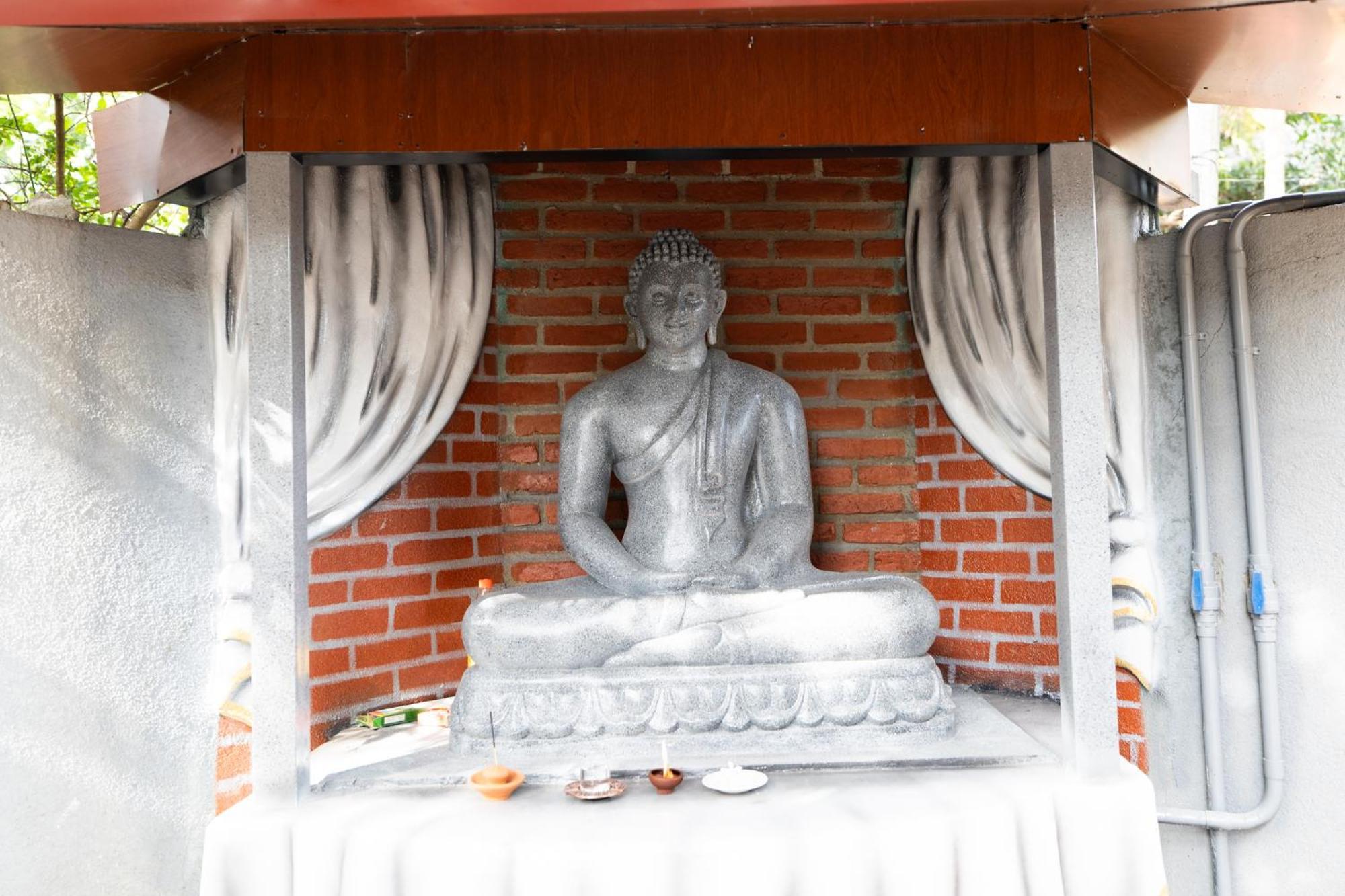 Golden Stars Hotel Dambulla Exterior photo
