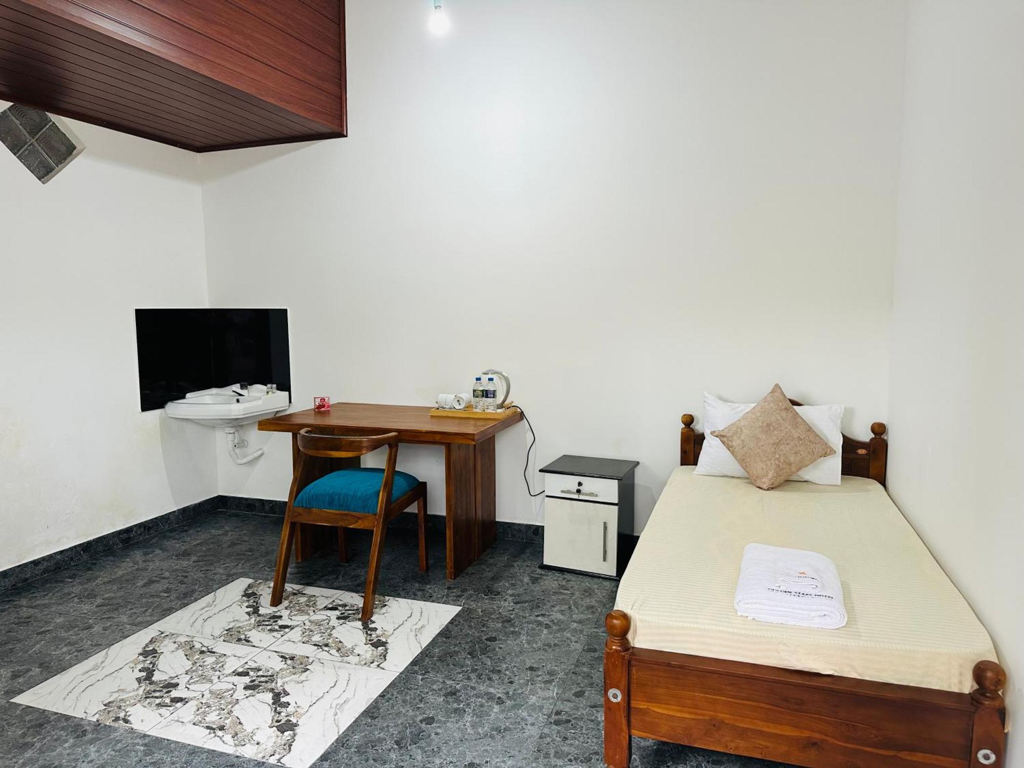 Golden Stars Hotel Dambulla Exterior photo